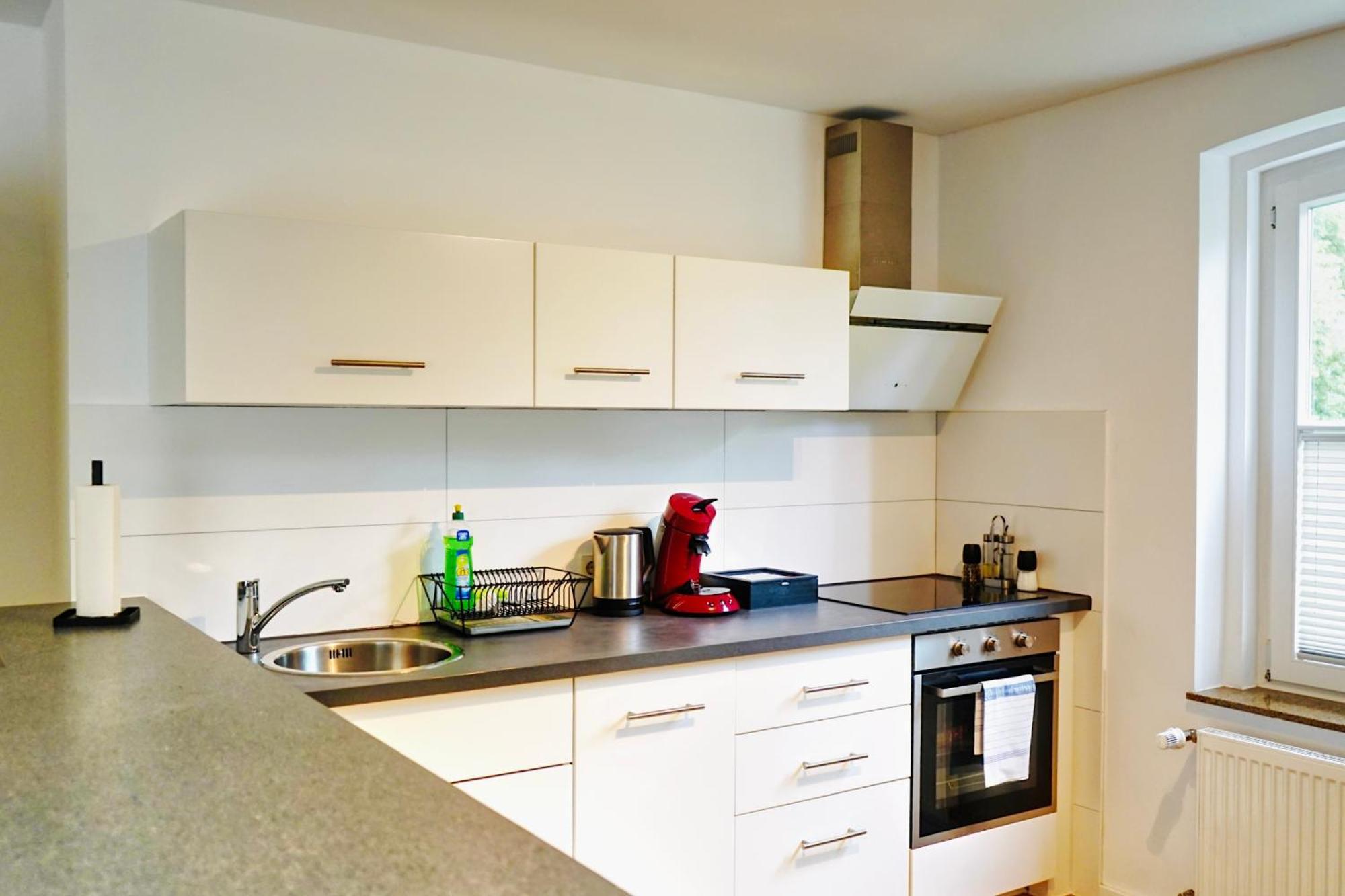 Stilvolles Apartment In Stadtnaehe-Parkplatz- 4 Personen- Balkon Wolfsburg Eksteriør billede