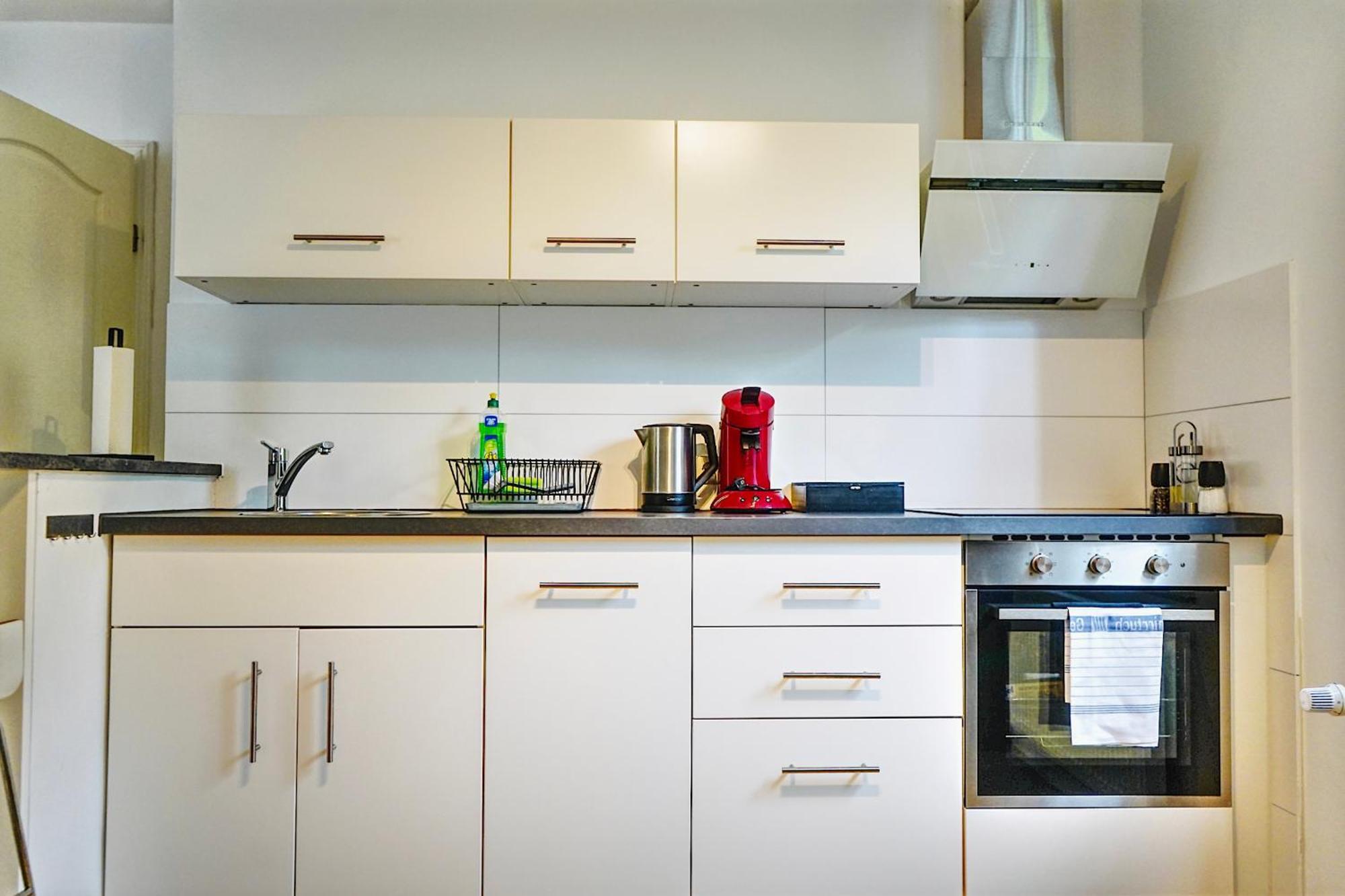 Stilvolles Apartment In Stadtnaehe-Parkplatz- 4 Personen- Balkon Wolfsburg Eksteriør billede